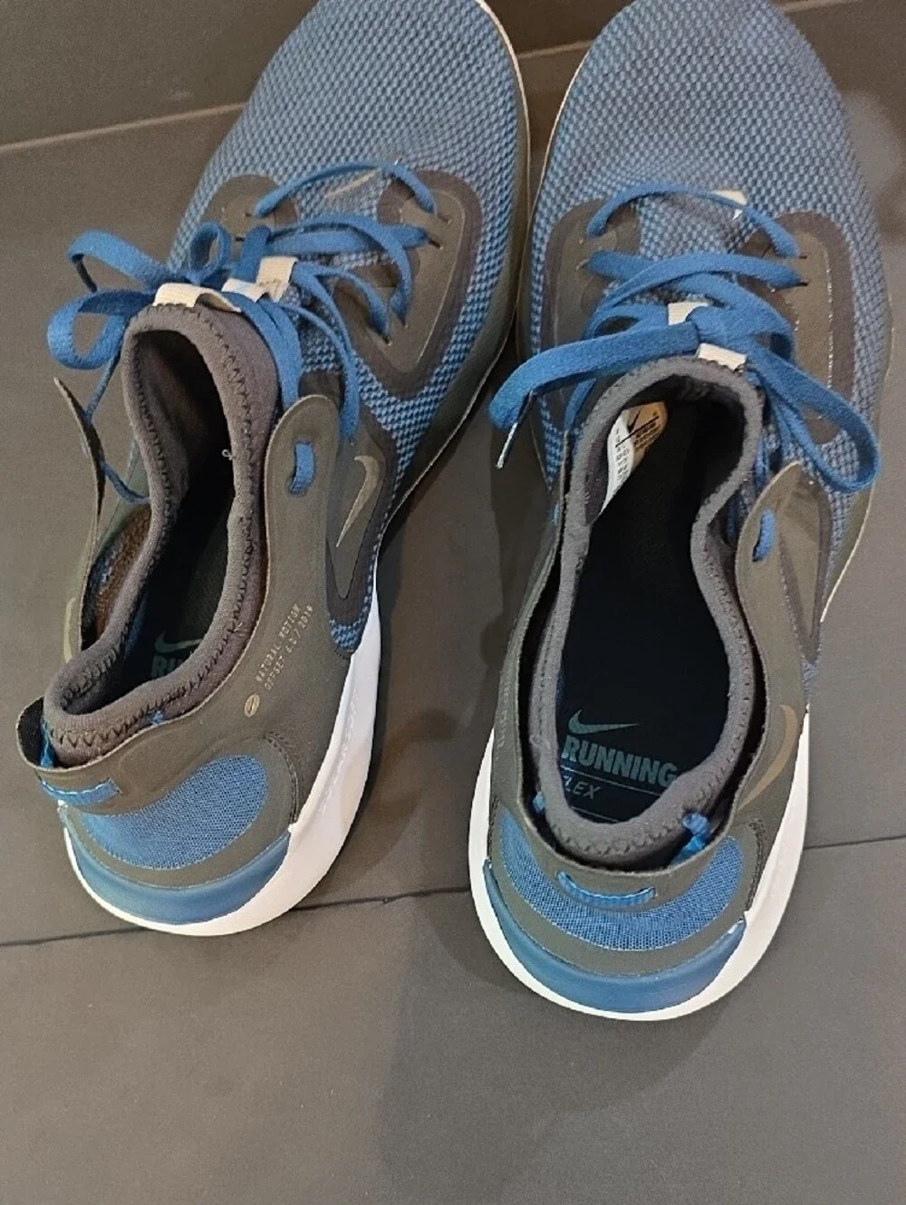 Nike Flex RN 2019 Men's Blue and Gray Training Sneakers with White Soles Size 13